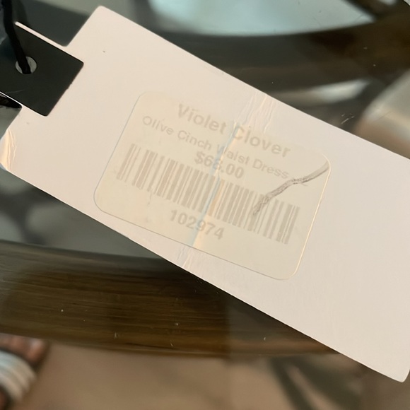 NWT 💐 ASTR 3/4 Sleeve Cinch Waist Dress (L) - Picture 9 of 9